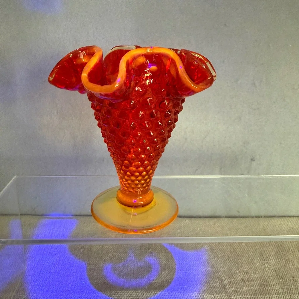 VTG‎ Signed Fenton Amberina Hobnail Ruffled Vase 5